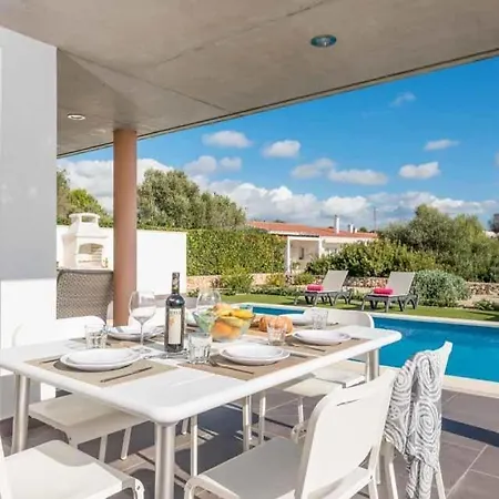 Sleeps 7 Pool Air Con Wifi וילה *