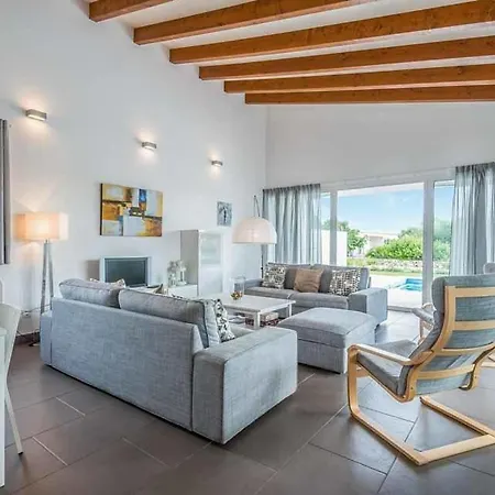 Sleeps 7 Pool Air Con Wifi Villa Forma